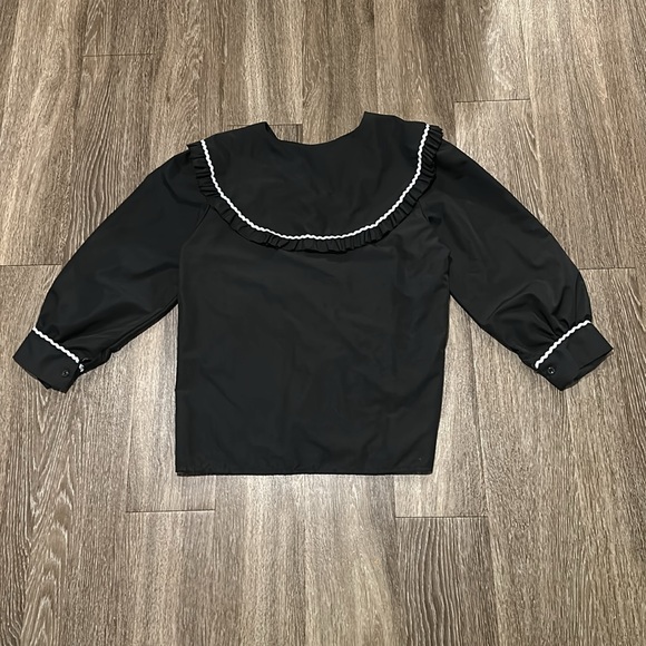 Peter pan collar blouse - Picture 2 of 2